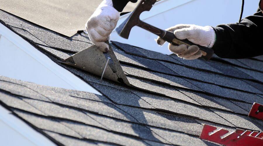 Professional metal roof installation in San Jose, IL